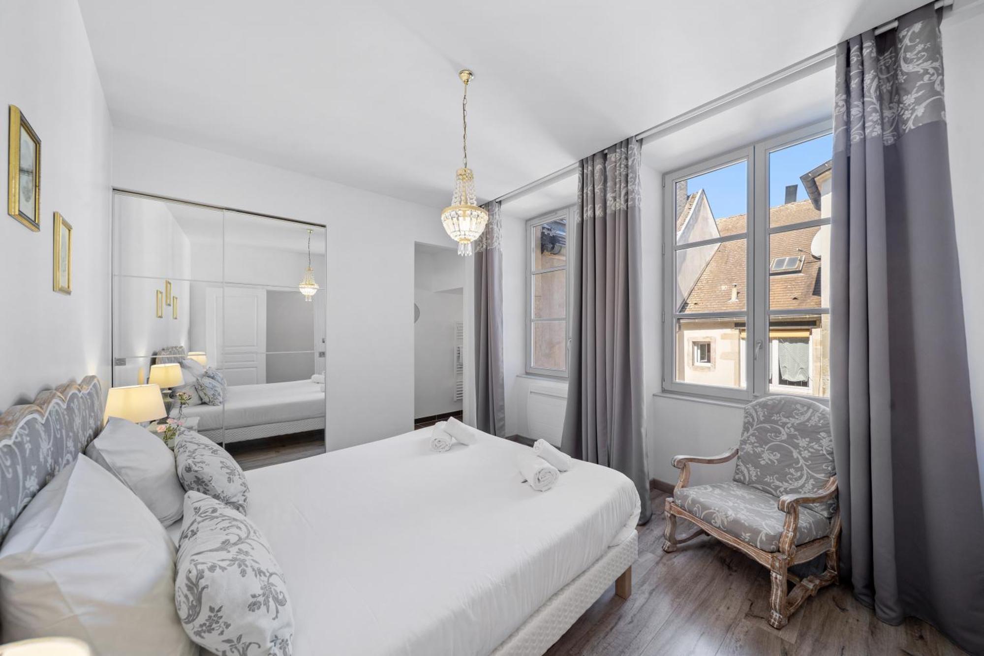 Le Beau Carnot - Appartement En Hypercentre De Beaune Beaune  Bagian luar foto